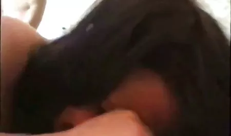 ناضجة شقراء قصص نسوانجي مثير مع كبير الثدي يحصل مكبل اليدين