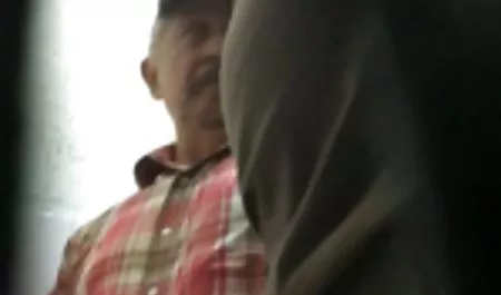 اثنين عاطفي الفاسقات اللعنة في أمام المرآة نسوانجي الارشيف مع الرجل