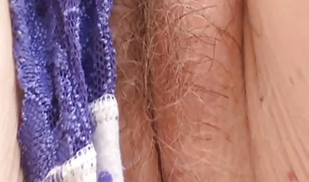 اثنين من الشباب دمى يمارس الجنس مع الرجل الملتحي الأحمر قصص محارم سكس نسوانجي