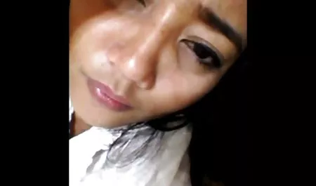 الفقراء سمراء حصلت على نسوانجي قصص سكس طن من المني على وجهها